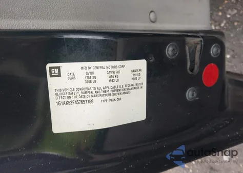 2005 Chevrolet Cobalt from USA, damaged, VIN 1G1AK52F457657758